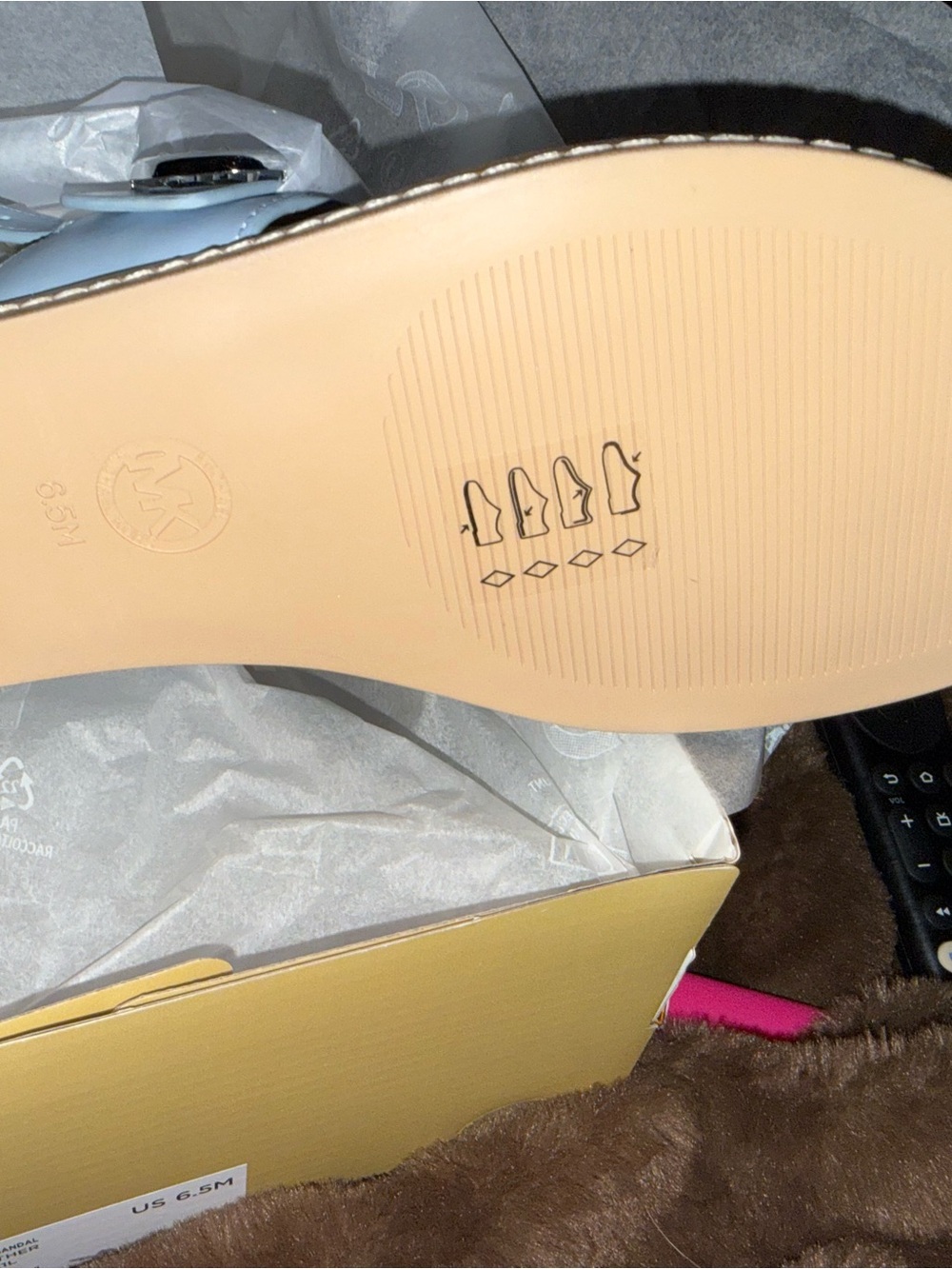 Michael Kors Pale Ocean Carmen Thong Sandal - Pale Ocean - Picture 3 of 4